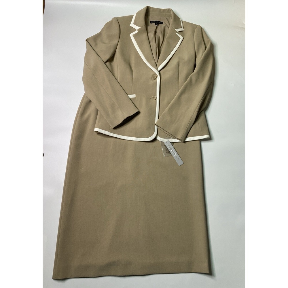 Preston & YORK‎ Suit Jacket Skirt Set Womens Size 8 Tan Cream Piping NWT
